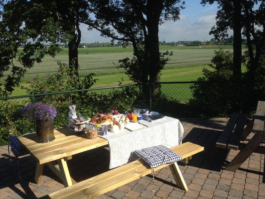 B&B Op De Brabantse Wal Halsteren Екстериор снимка